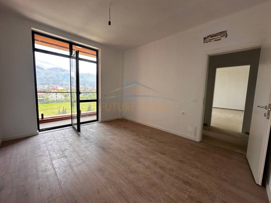 Tirane, shes apartament 1+1+Ballkon Kati 3, 78 m² 163.000 € (Jordan Misja)