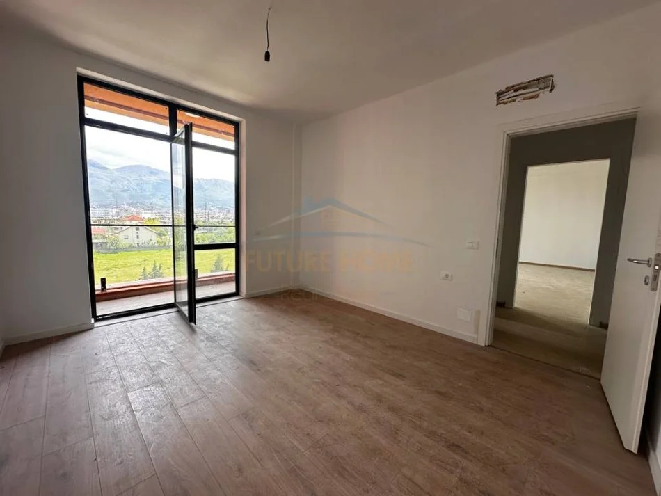 Tirane, shitet apartament 1+1 Kati 3, 78 m² 163.000 € (Jordan Misja)
