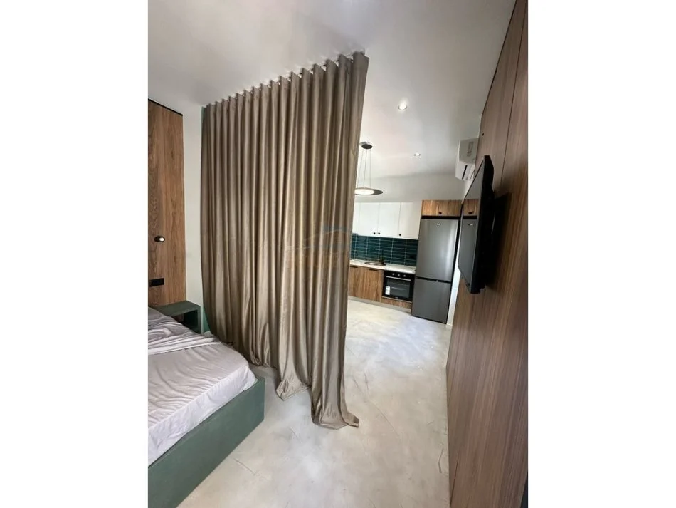 Tirane, shitet apartament 1+1 Kati 5, 73 m² 220.000 € (Shallvaret)