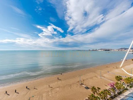 Durres, jepet me qera garsonier 1+1 Kati 7, 400 € 