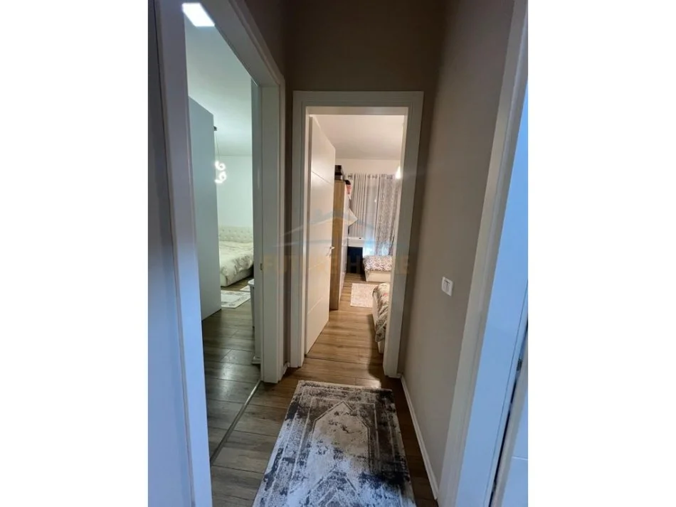 Tirane, shitet apartament Kati 5, 126 m² 350.000 € (KOMPLEKSI DELIJORGJI)