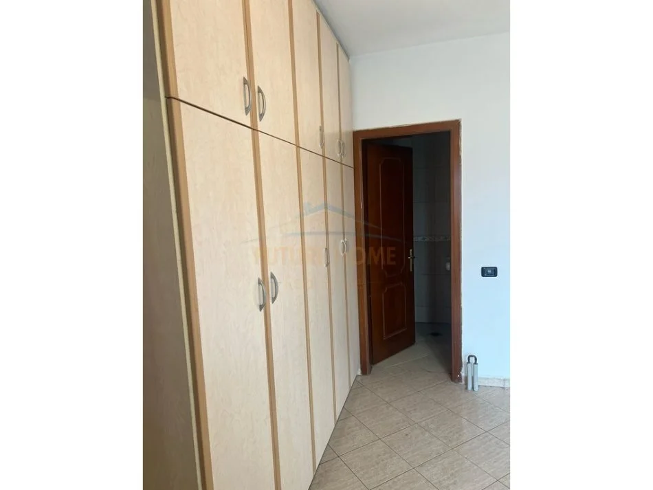 Tirane, jepet me qera apartament 2+1 Kati 6, 100 m² 500 € 