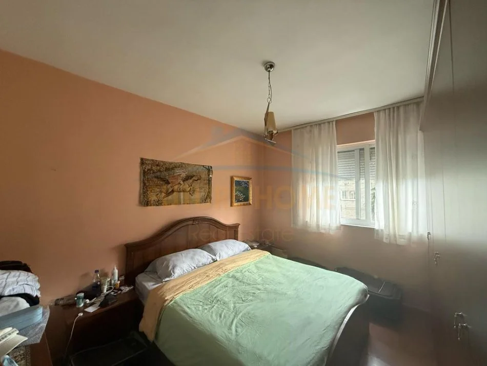 Tirane, jepet me qera apartament 2+1 Kati 5, 68 m² 550 € (Mine Peza)