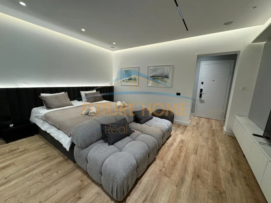 Tirane, shitet garsonier 1+1 Kati 2, 50 m² 220.000 € (Sheshi Willson)