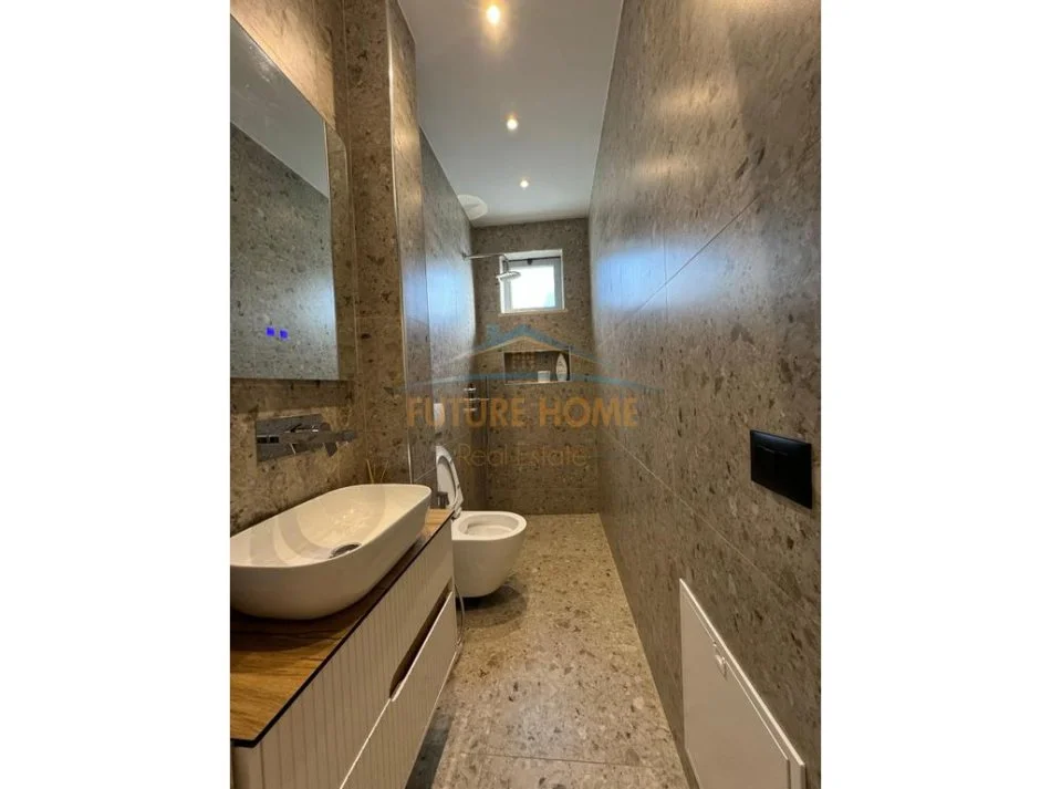 Tirane, shitet garsonier 1+1 Kati 2, 50 m² 220.000 € (Sheshi Willson)