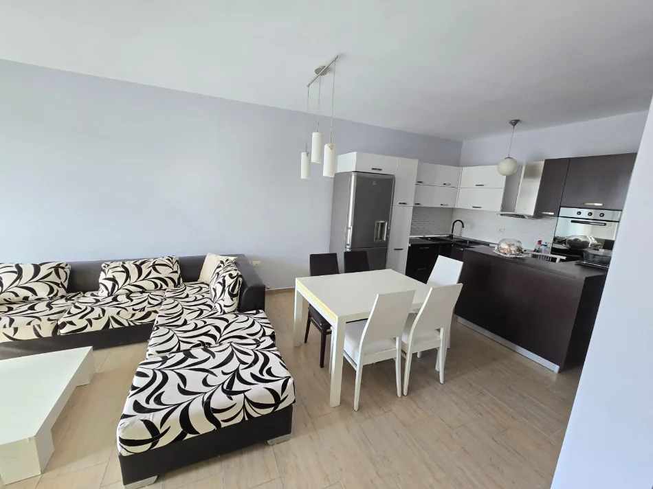 Durres, shitet apartament Kati 7, 90 m² 110.000 € 