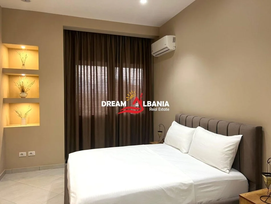 Tirane, jepet me qera apartament 1+1+Ballkon Kati 2, 65 m² 600 € (Ne zonen e Kopshtit Botanik)