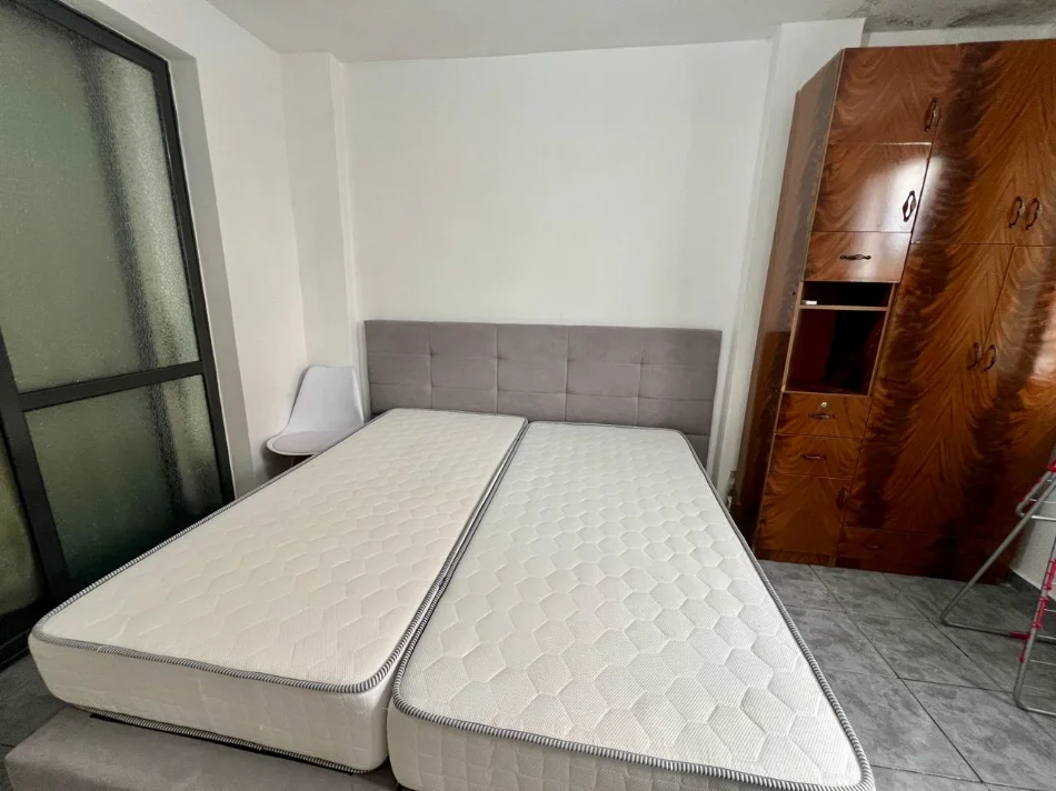 Qira, Apartament 1+1, ”Ali Dem”, Tiranë.
