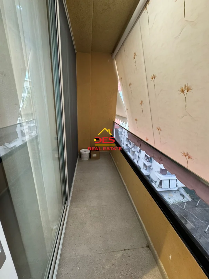 Vlore, jepet me qera apartament 1+1+Ballkon Kati 7, 65 m² 550 € (Rruga Gjergj Arianiti)