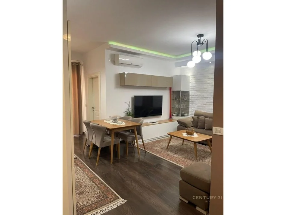 Tirane, shes apartament 2+1 Kati 6, 85 m² 130.000 € (Yzberisht)