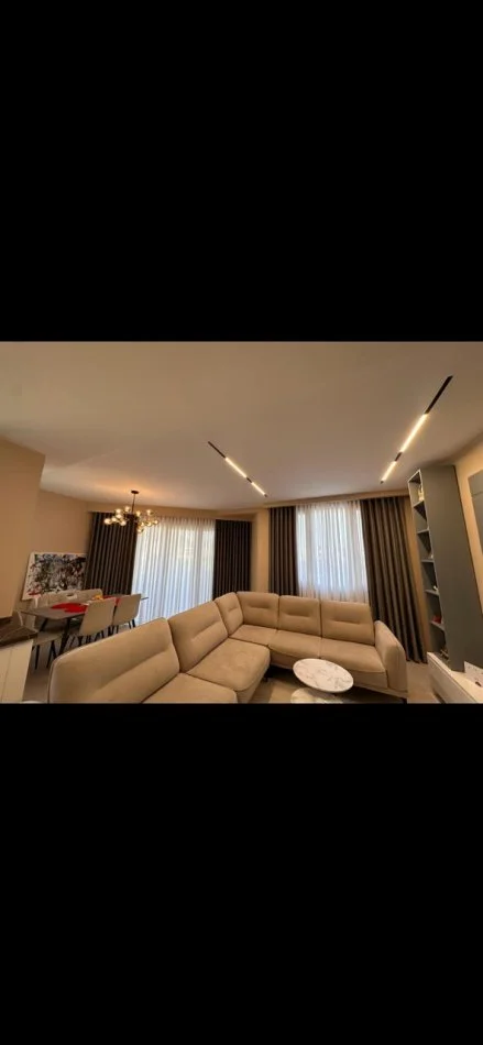 Tirane, jepet me qera apartament 2+1+Ballkon Kati 2, 117 m² 800 € (FUSHA E AVIACIONIT)