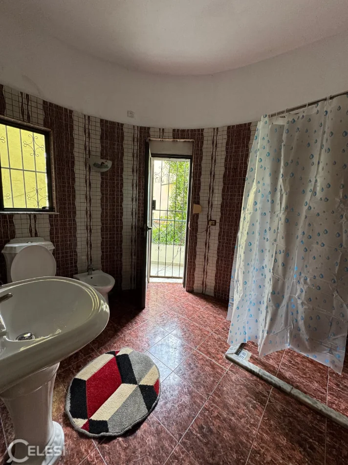 Tirane, shitet apartament Kati 2, 138 m² 177.500 € (SELITE)