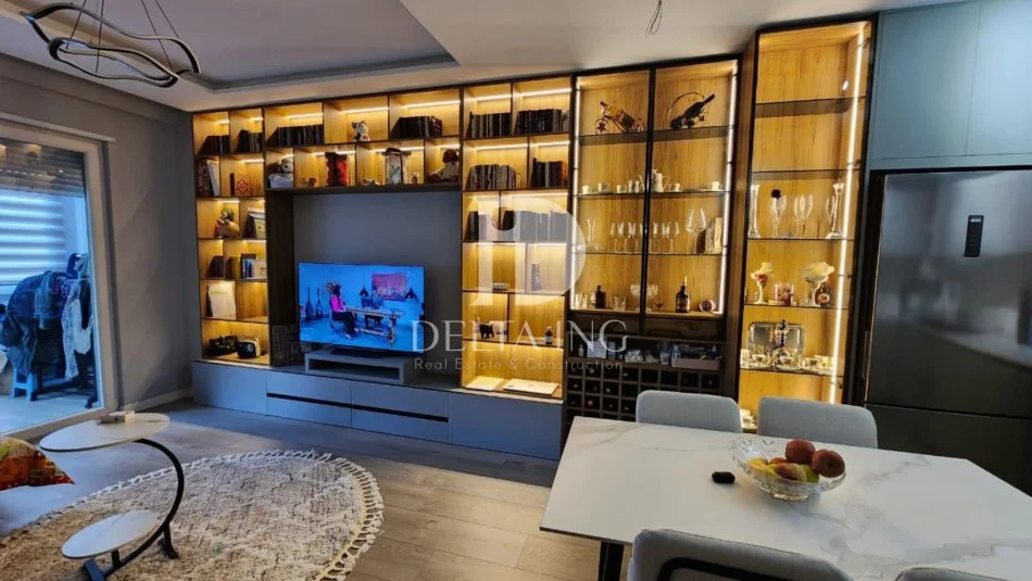 Tirane, shitet apartament 2+1+Aneks+Ballkon Kati 1, 106 m² 206.000 € (Tregu i ri Elektrik)