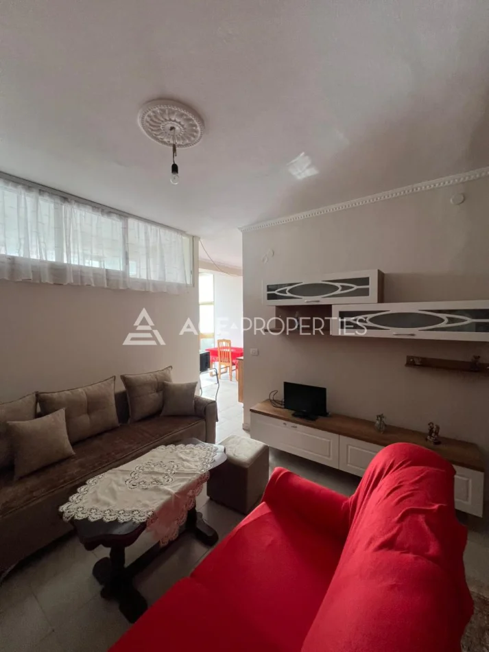 Durres, jepet me qera apartament 1+1 Kati 3, 50 m² 350 € (Vollga, Durres)