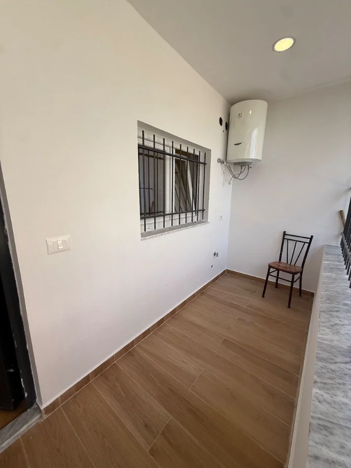 Shitet Gasionere prane shkolles Vasil Shanto  Tiranë 80.000 €