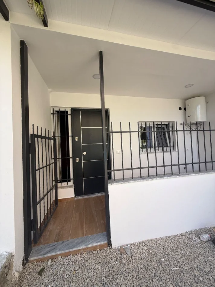 Shitet Gasionere prane shkolles Vasil Shanto  Tiranë 80.000 €