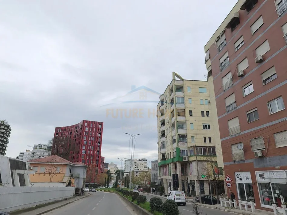 jap me qera apartament 2+1+Ballkon Kati 2, 106 m² 800 € (RRUGA E ELBASANIT)