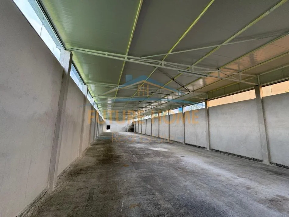 Tirane, jepet me qera ambjent biznesi Kati 0, 800 m² 1.900 € (Autostrada Tirane-Durres)
