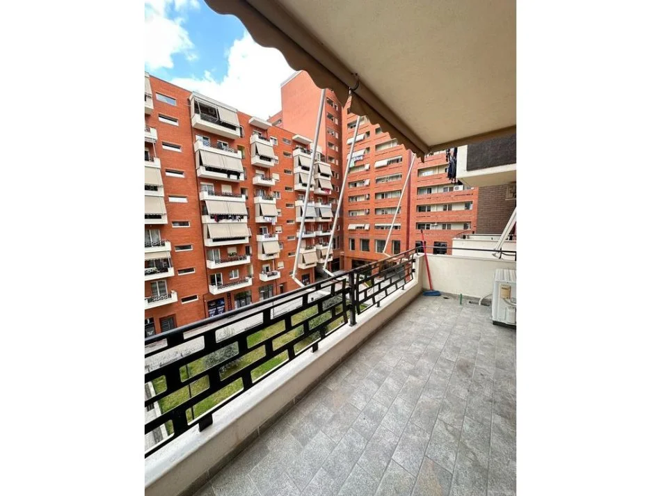 Tirane, jepet me qera apartament 2+1 Kati 3, 77 m² 650 € (Fusha e Aviacionit)