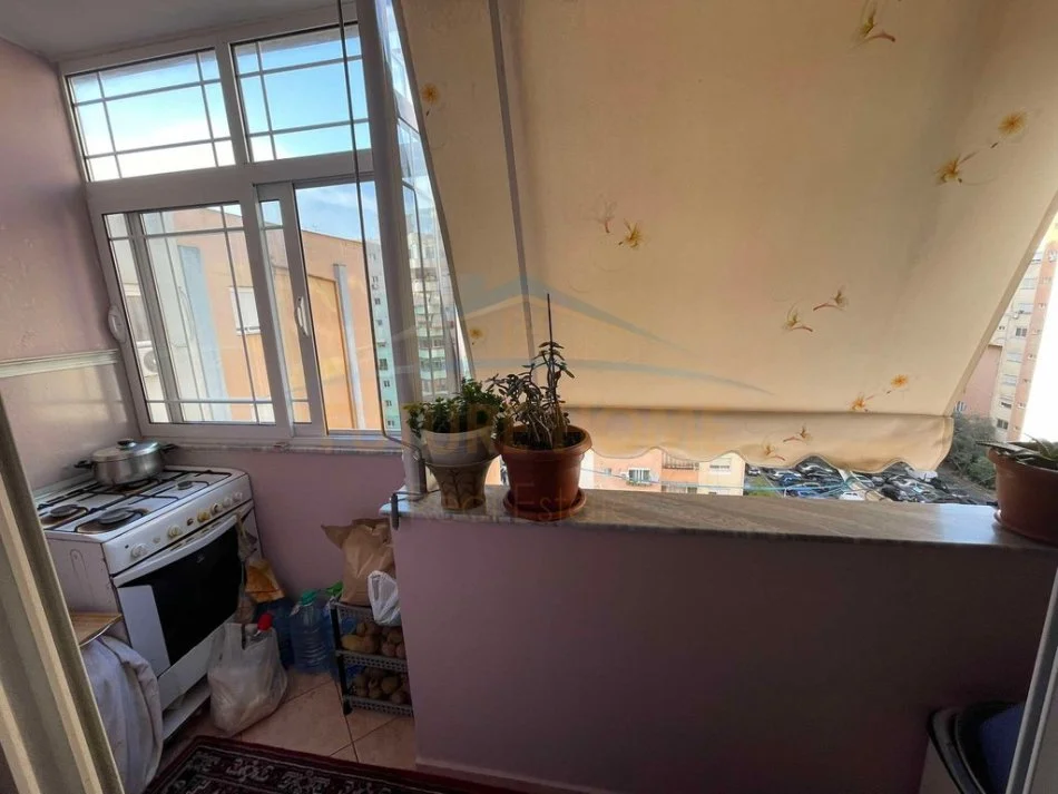 Tirane, shitet apartament 2+1 Kati 8, 75 m² 175.000 € (KOmuna e Parisit)