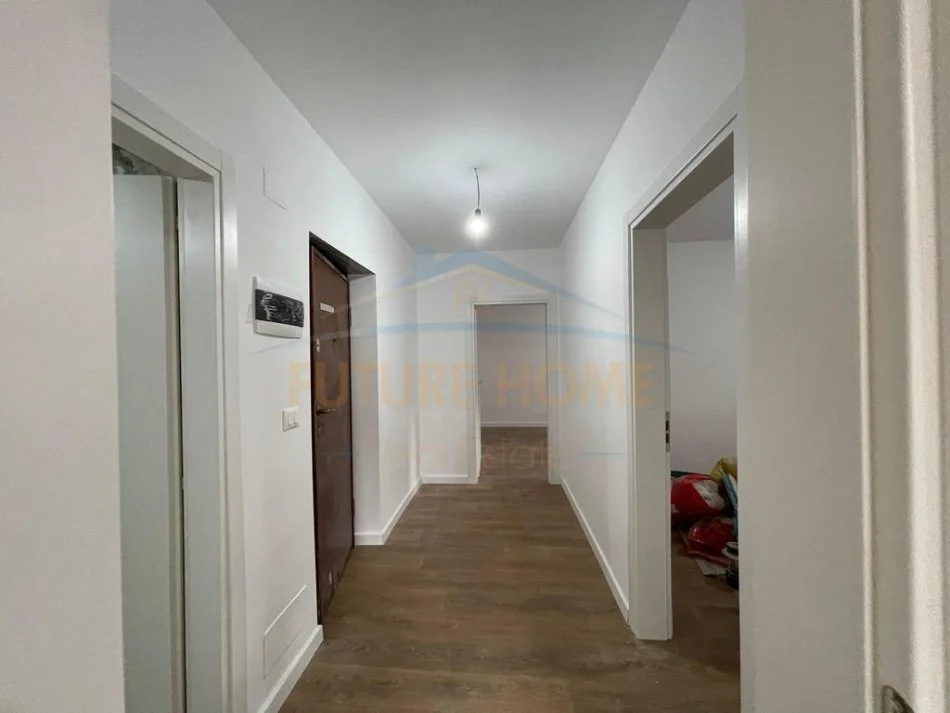 Tirane, shitet Kati 2, 96 m² 235.000 € (PAZARI I RI)
