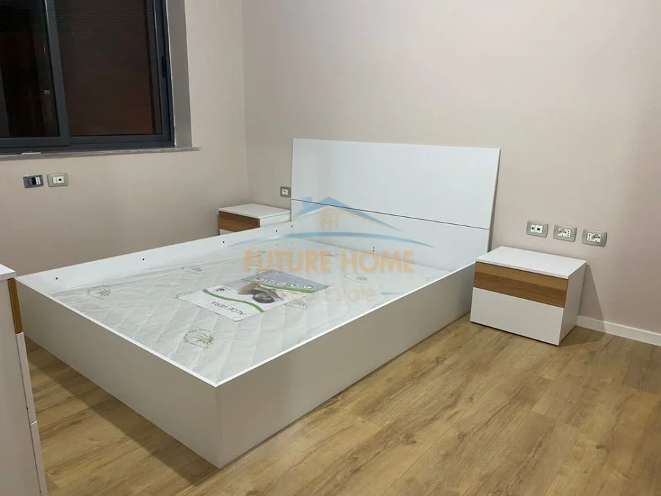 Tirane, jepet me qera apartament 2+1 Kati 2, 76 m² 500 € (BRRYLI)