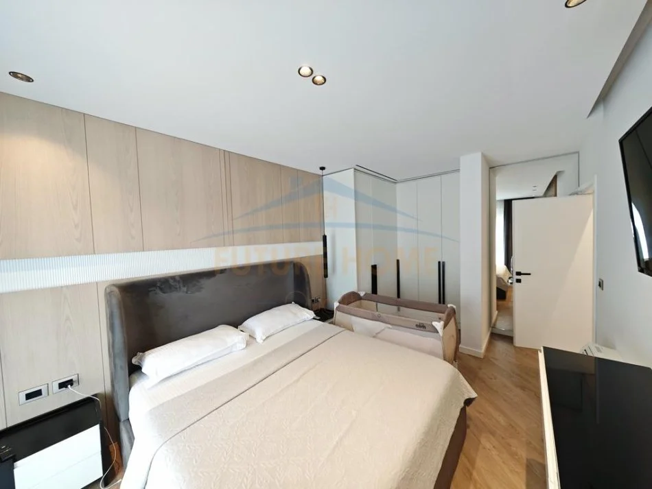 Durres, shitet apartament 2+1+Aneks+Ballkon Kati 5, 107 m² 270.000 € (Plazh Hekurudha)