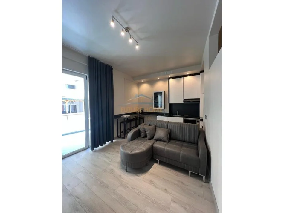 Tirane, jepet me qera apartament 1+1 Kati 2, 50 m² 600 € (Liqeni i Thate)