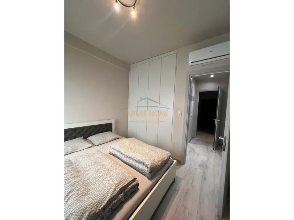 Tirane, jepet me qera apartament 1+1 Kati 2, 65 m² 700 € (Liqeni i Thate)