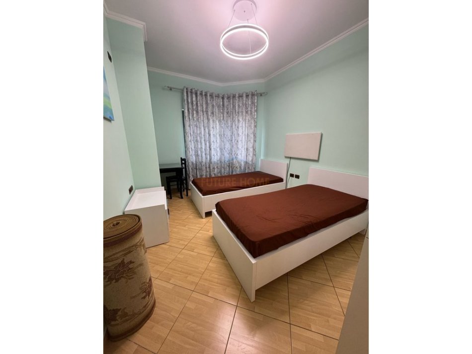 Tirane, jepet me qera apartament 2+1 Kati 3, 95 m² 600 € (Rruga Don Bosko)