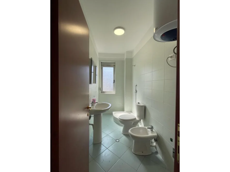 Tirane, shitet apartament 1+1 Kati 8, 64 m² 114.000 € (Misto Mame)