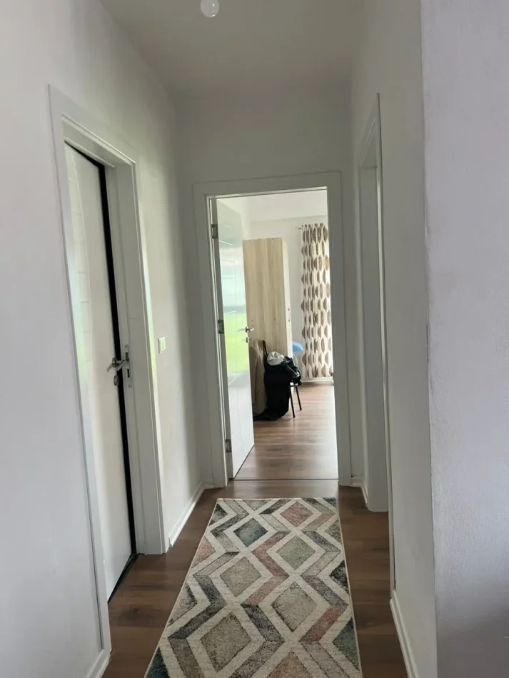 Tirane, shitet apartament 2+1+Ballkon Kati 2, 98 m² 156.000 € 