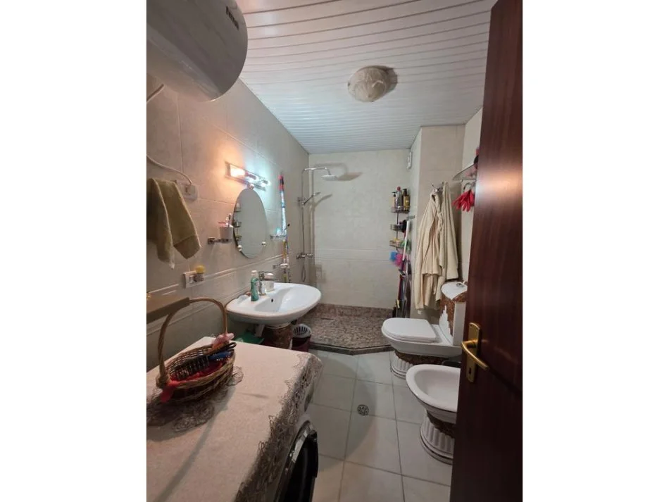 Tirane, shitet apartament 1+1 Kati 6, 77 m² 220.000 € (RRuga e Elbasanit)