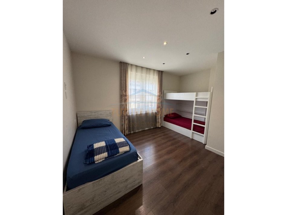 Qera 2+1 Kati 6, 94 m² 550 € (Vila L,Unaza e Re)