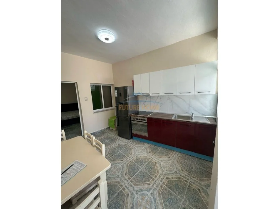 Tirane, jepet me qera apartament 2+1 Kati 1, 62 m² 430 € (Rruga Riza Cerova)