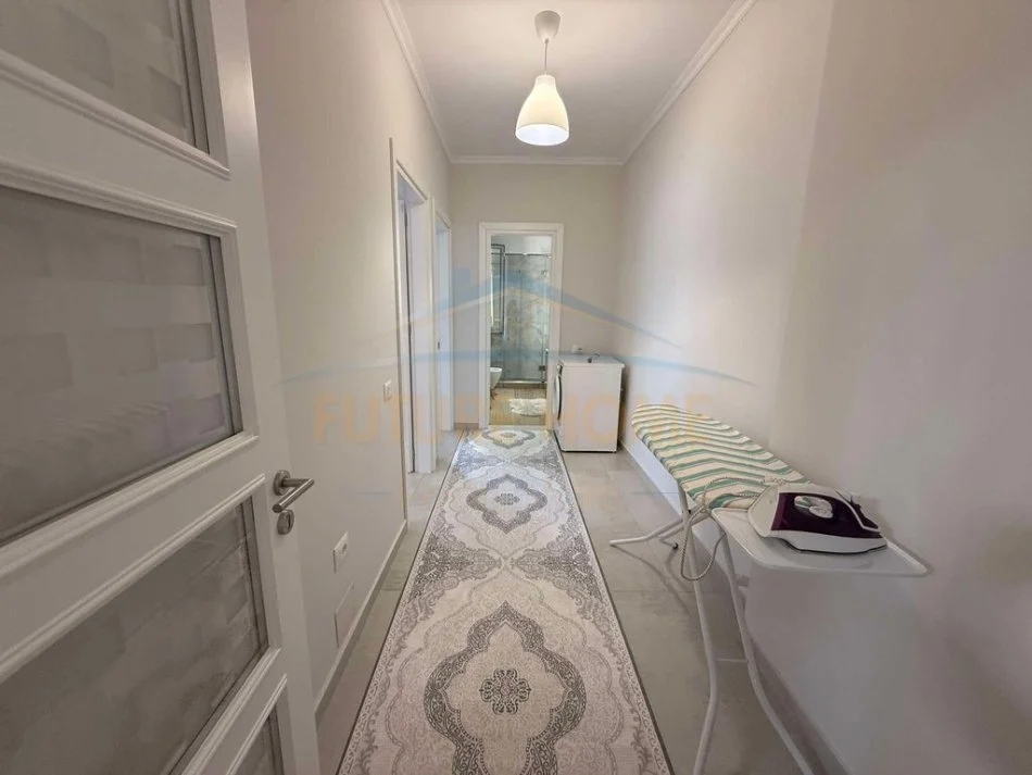 Tirane, jepet me qera apartament 2+1 Kati 2, 100 m² 500 € (Rruga Indrustiale)