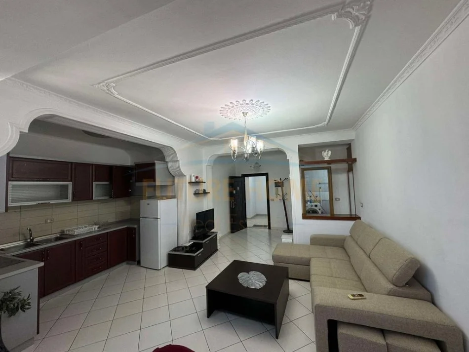 Tirane, jepet me qera apartament 2+1 Kati 8, 113 m² 450 € (RRUGA TEODOR KEKO) UNA29438
