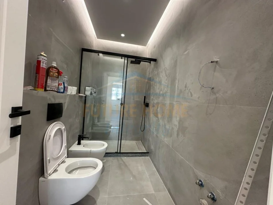 Tirane, shitet apartament 2+1 Kati 4, 102 m² 150.000 € (Yzberisht)