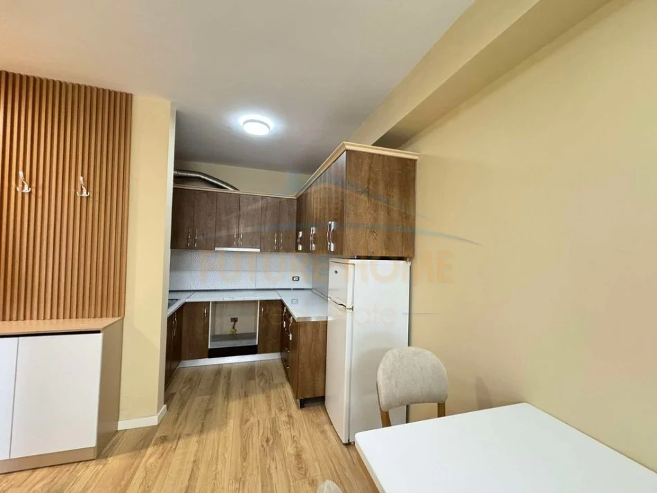 Tirane, shitet apartament 1+1 Kati 4, 48 m² 79.000 € (Unaza e Re)