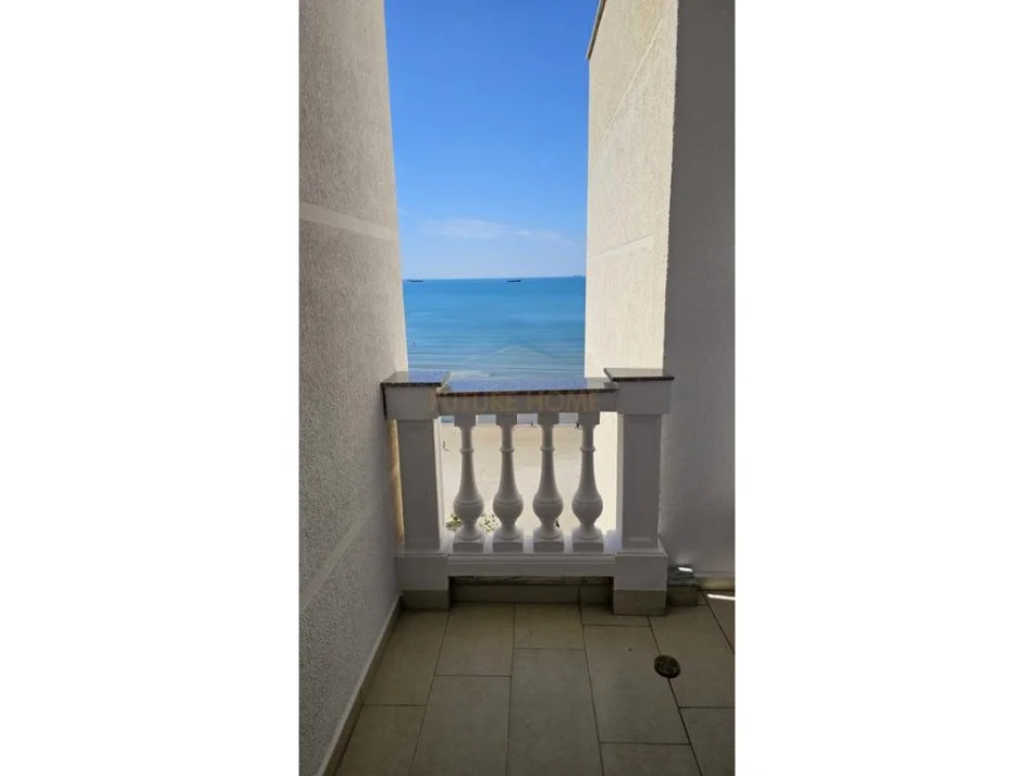 Rrota e kuqe Plazh, shitet apartament 2+1+2 Ballkone Kati 5, 106 m² 200.000 € (Rrota e kuqe, Plazh)