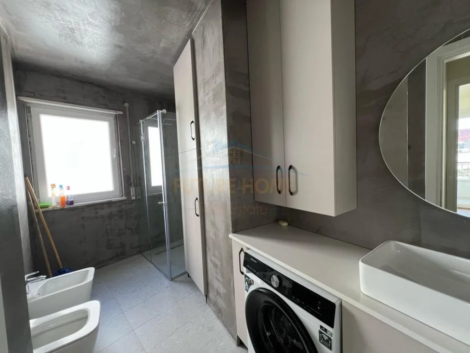 Tirane, jepet me qera apartament 2+1+Ballkon Kati 6, 80 m² 1.000 € (Rruga Mine Peza)
