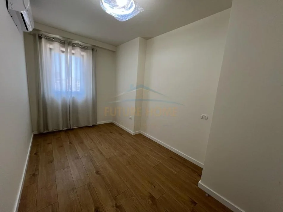 Tirane, jepet me qera apartament 2+1+Ballkon Kati 6, 80 m² 1.000 € (Rruga Mine Peza)