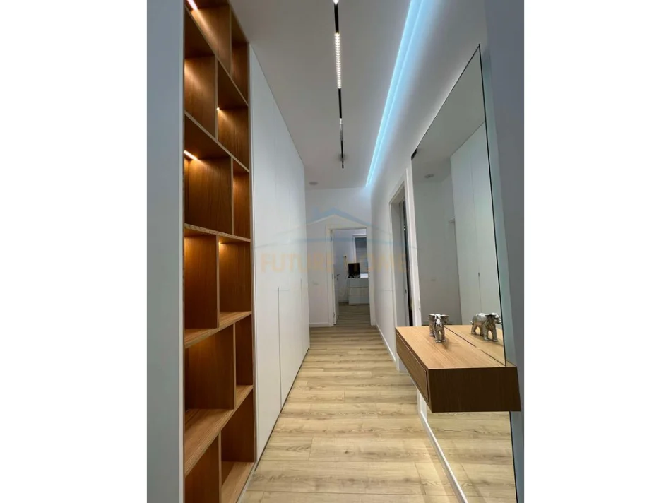 Tirane, jepet me qera apartament 2+1 Kati 5, 110 m² 1.200 € (KOPSHTI BOTANIK)