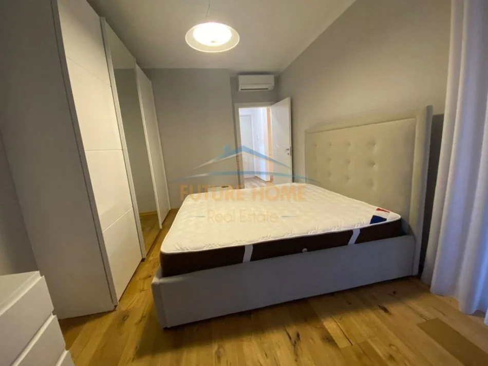 Tirane, jepet me qera 1+1 Kati 3, 68 m² 680 € (zogu i zi)