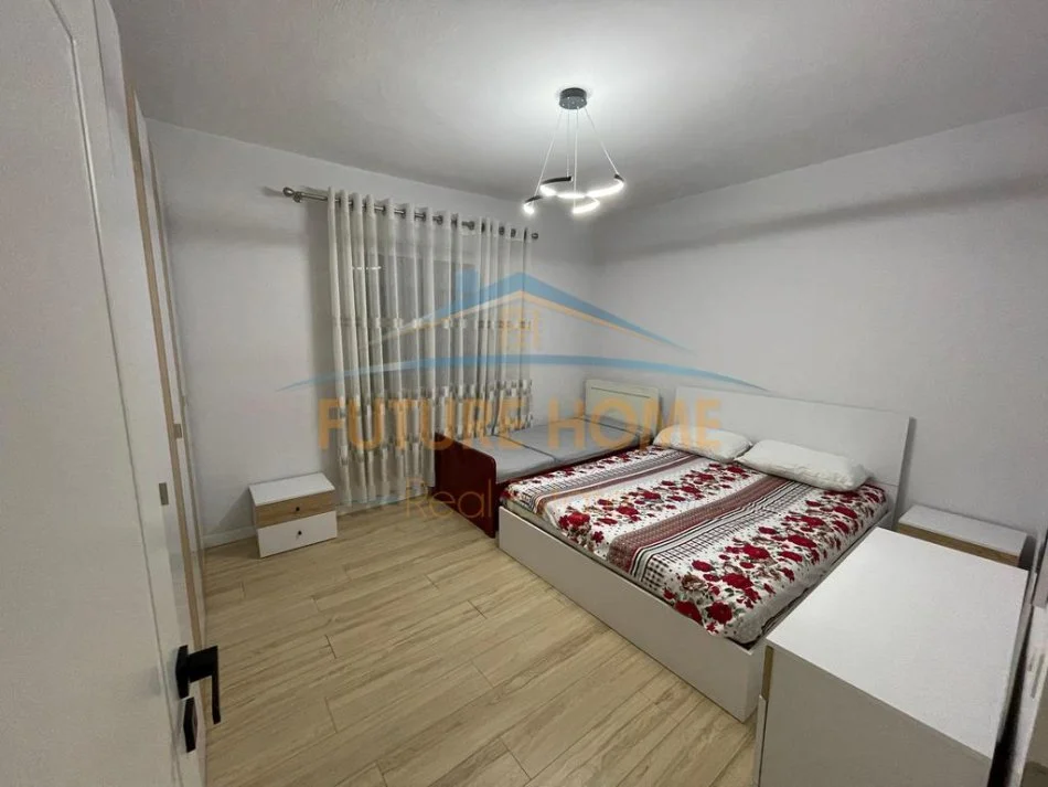 Tirane, shitet apartament 1+1+Ballkon Kati 4, 51 m² 125.000 € (21 DHJETORI)