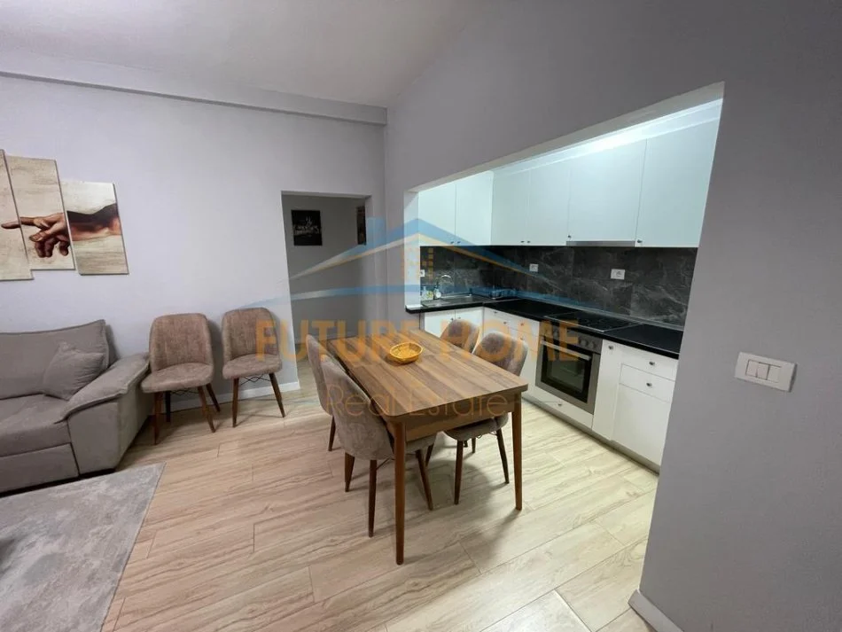 Tirane, shitet apartament 1+1 Kati 4, 51 m² 130.000 € (21 Dhjetori)