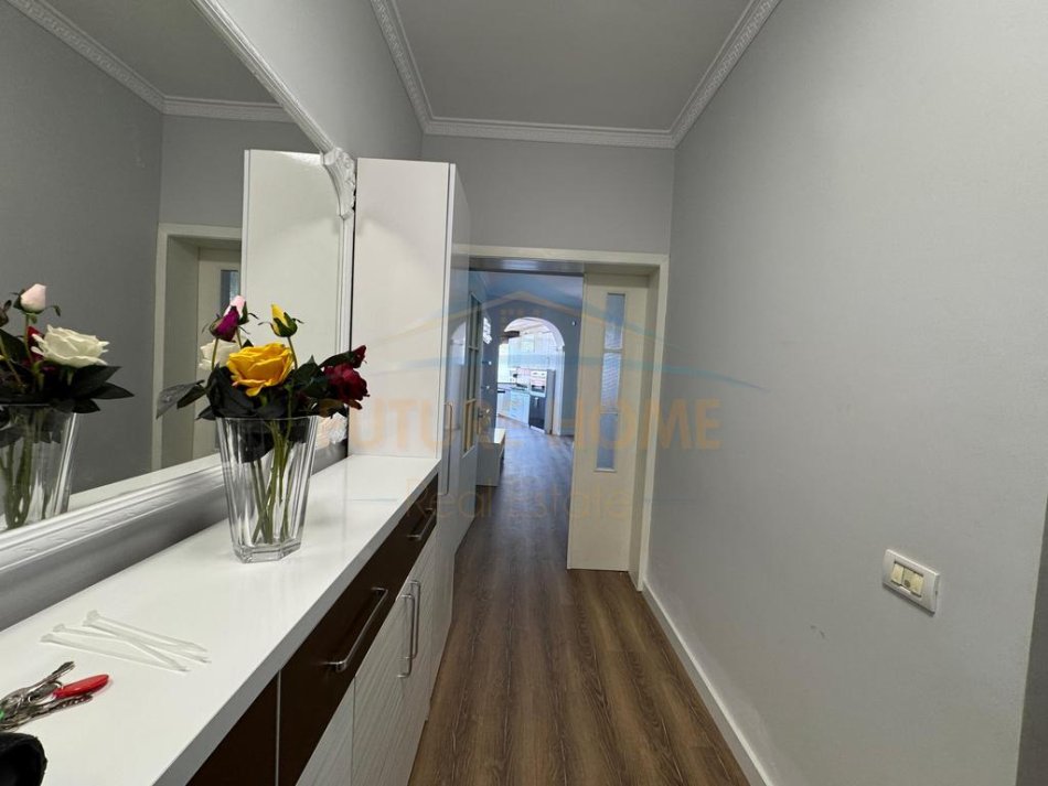 Durres, shitet apartament 2+1+Aneks+Ballkon Kati 6, 150 m² 158.000 € (Prane kazazit)
