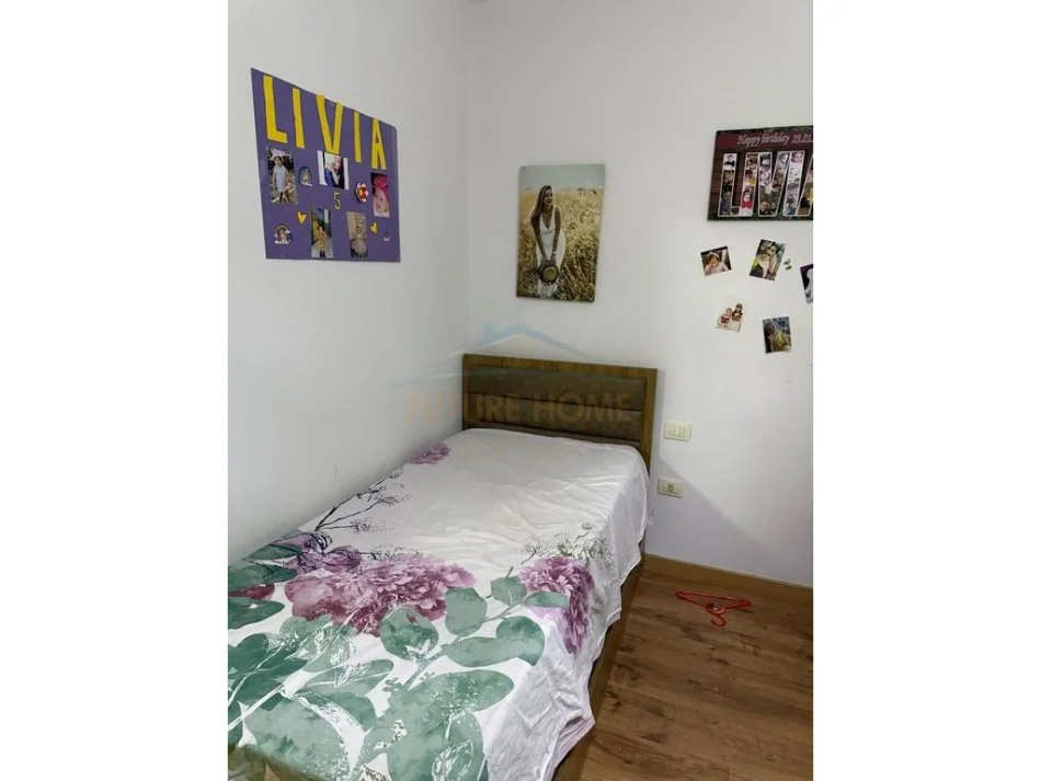 Tirane, jepet me qera apartament 2+1 Kati 2, 80 m² 700 € 