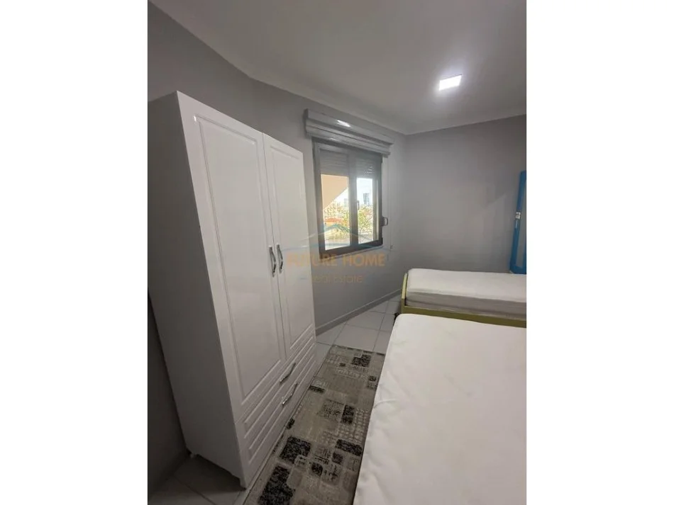 Tirane, jepet me qera apartament 1+1 Kati 5, 60 m² 450 € (Don Bosko)