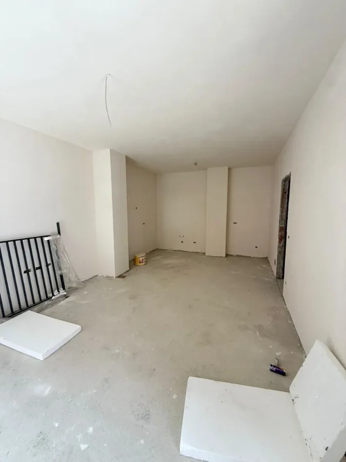 Tirane, shitet apartament 2+1+Ballkon Kati 2, 108 m² 195.444 € (Bulevardi i Ri)